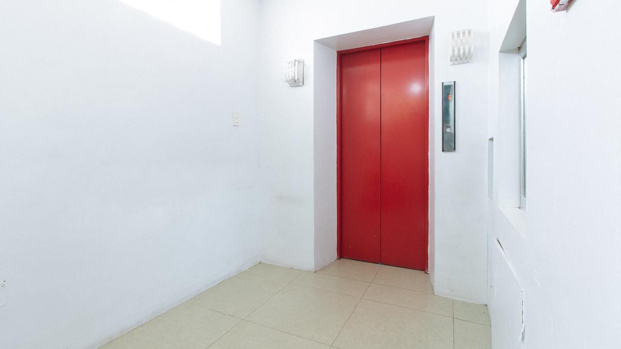 RedDoorz near Quiapo Church Manila Exterior foto